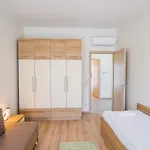 Silver Vila