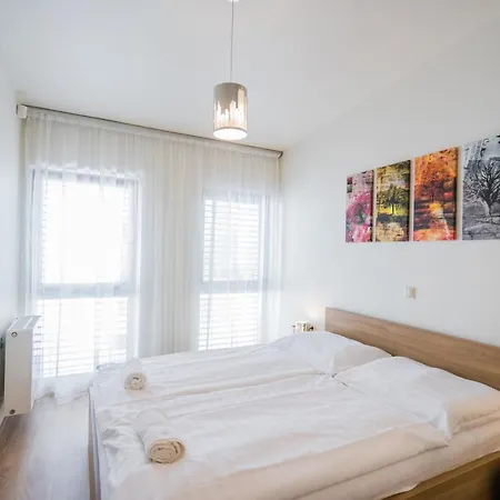 Silver Villa *