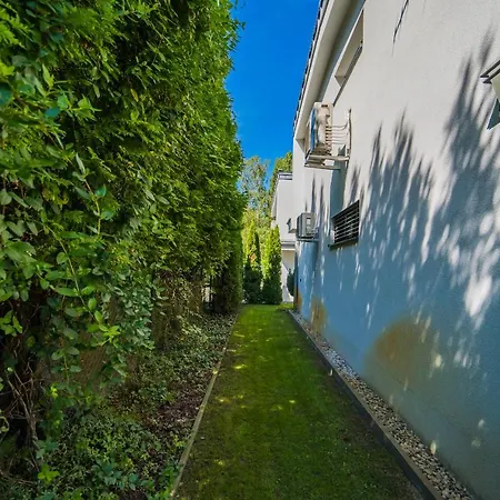 Silver Villa *